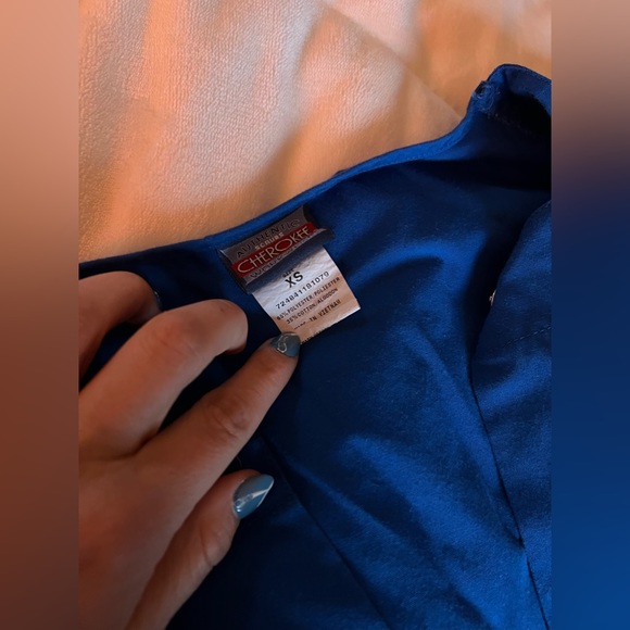 Royal blue scrub jacket. - Picture 3 of 5